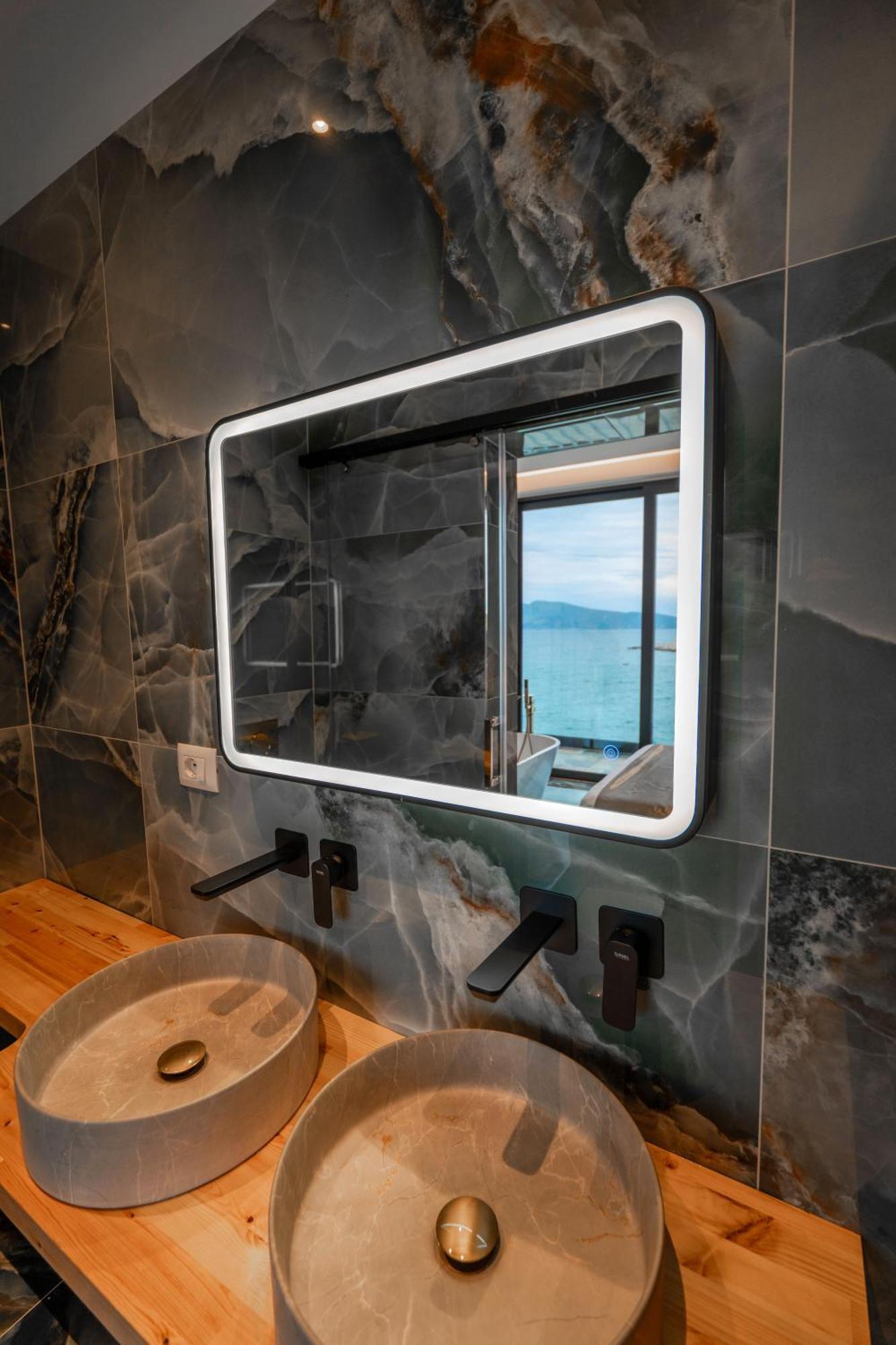 Siro Kerma Private Beach Villa Sarandë Exterior foto